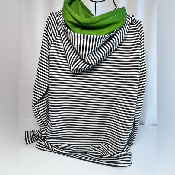 Double Hooded Striped Hoodie  NWOT Sz Small - Picture 4 of 7